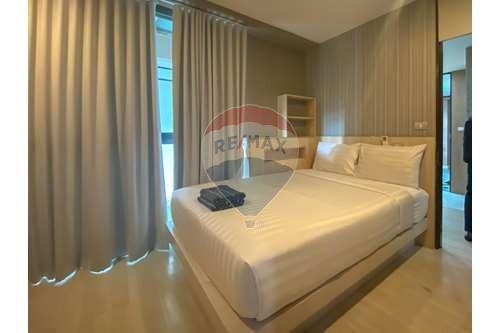 2 bed room for rent pet allowed BTS Phra Khanong