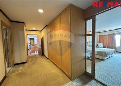 341 Sqm., 3 Beds Condo listed for ฿ 24,500,000.