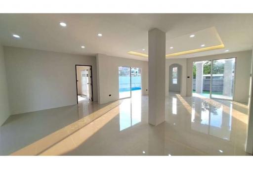 242 Sqm., 3 Beds, 3 Baths House listed for ฿ 7,990,000.