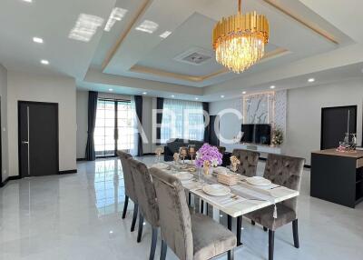 Brand New Modern 4 Bedroom 3 Bathroom Pool Villa in East Pattaya ABPC1178