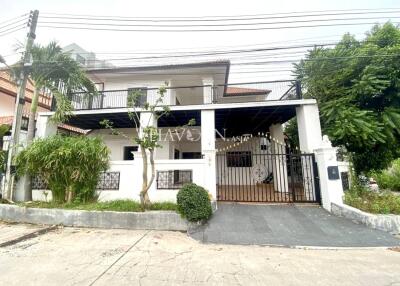 บ้าน ขาย 5 ห้องนอน 250 ตร.ม. ที่ดิน 212 m² ใน  Grand T.W. Home 2, Pattaya