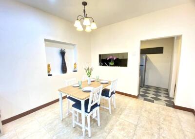 บ้าน ขาย 5 ห้องนอน 250 ตร.ม. ที่ดิน 212 m² ใน  Grand T.W. Home 2, Pattaya