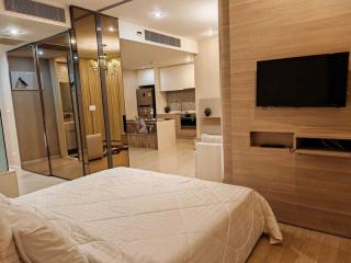 For Rent Bangkok Condo The Room Sukhumvit 21 Asok Montri BTS Asok MRT Sukhumvit Watthana