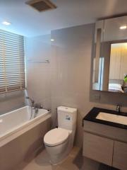 1 bed Condo in Via Botani Khlong Tan Nuea Sub District C020857