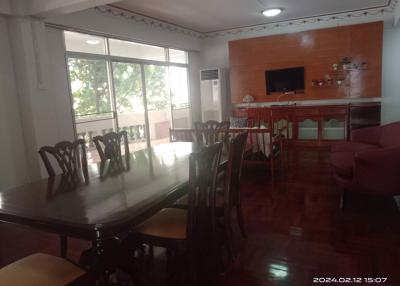 2 bed Condo in Hydon Apartment Khlongtoei Sub District C020854