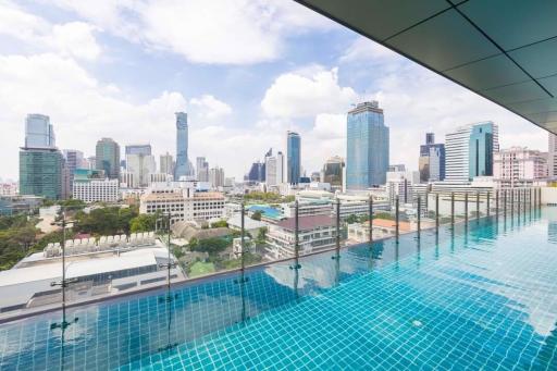 1 bed Condo in The Legend Saladaeng Silom Sub District C020852