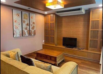 2 bed Condo in The Aree Condominium Phayathai District C018684