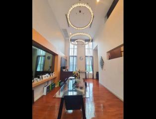 4 Bedroom Townhouse For Sale in Baan Klang Krung Thonglor