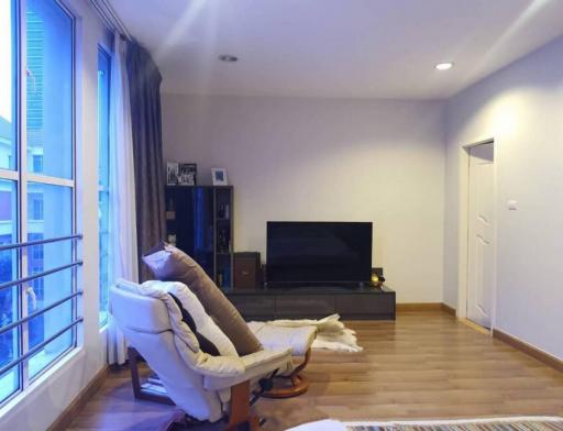 4 Bedroom Townhouse For Sale in Baan Klang Krung Thonglor