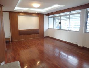 4 Bedroom Townhouse For Rent in Sathorn