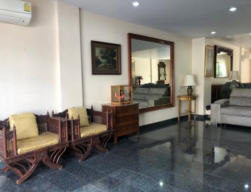 3 Bedroom Townhouse in Baan Suan Kasemsuwan On Nut