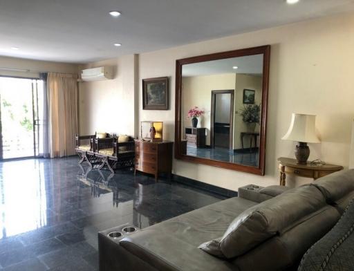 3 Bedroom Townhouse in Baan Suan Kasemsuwan On Nut