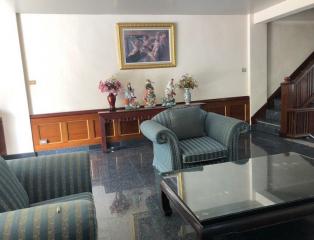 3 Bedroom Townhouse in Baan Suan Kasemsuwan On Nut