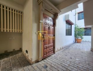 The Prestige 49  Renovated 3 Bedroom Townhouse For Rent in Sukhumvit 49