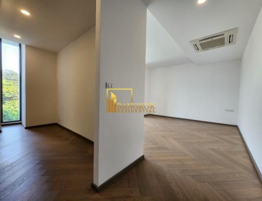 The Pillar  2 Bedroom Townhouse in Phra Khanong For Sale