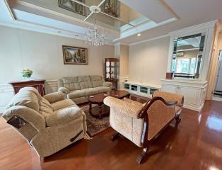 Ladawan Na Chaophraya  4 Bedroom Townhouse Near Riverside