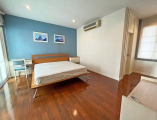 Ladawan Na Chaophraya  4 Bedroom Townhouse Near Riverside