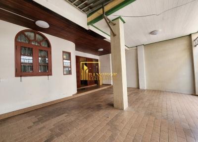 4 Bedroom Townhouse For Rent in Thonglor