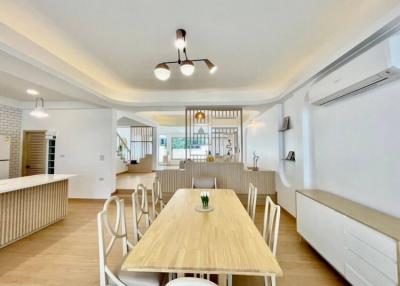 4 Bedroom Townhouse For Rent in Thong Lo