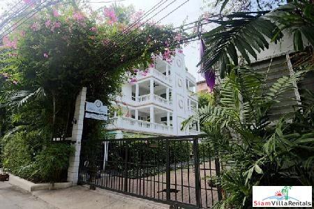 Navin Mansion  Boutique Apartment Block of only 8 Units in Tropical Grounds at Yan Nawa - Pets Allowed