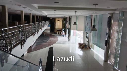 Ramindra 4,062.60 SQM Showroom for rent