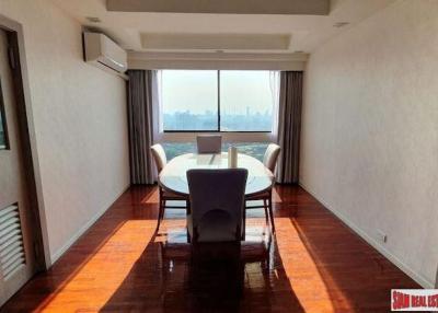 President Park Sukhumvit 24 (Oak Tower)  Three Bedroom with Great City & River Views for Rent in Phrom Phong