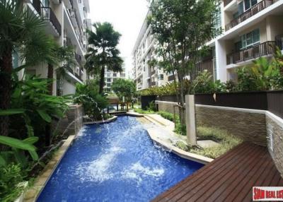 The Clover  Newly Renovated Two Bedroom Corner Unit Condo for Rent in a Thong Lo