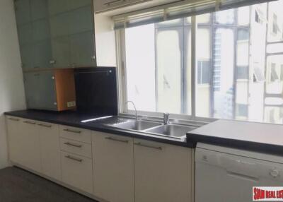33 Tower Sukhumvit 33  Spacious Three Bedroom Condo for Rent in the Phrom Phong Area of Bangkok