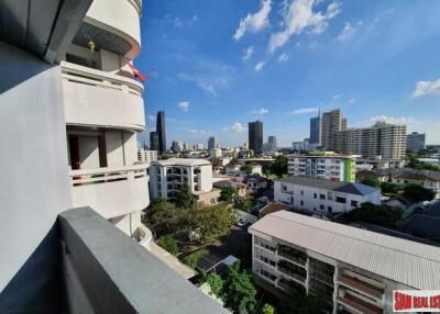 Large 2 Bed 160 sqm Pet Friendly Apartments with Great Facilities at Sukhumvit 26, Phrom Phong