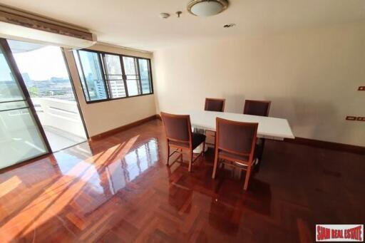 Large 2 Bed 160 sqm Pet Friendly Apartments with Great Facilities at Sukhumvit 26, Phrom Phong