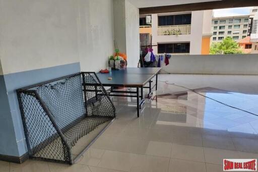 Large 2 Bed 160 sqm Pet Friendly Apartments with Great Facilities at Sukhumvit 26, Phrom Phong