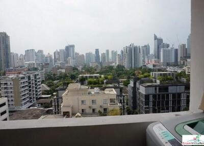 Baan Prompong  Bright and Roomy Two Bedroom for Rent on Sukhumvit 39
