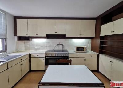 Spacious 3 Bedrooms and 3 Bathrooms Condominium for Rent in Phrom Phong Area of Bangkok