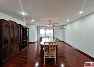 Spacious 3 Bedrooms and 3 Bathrooms Condominium for Rent in Phrom Phong Area of Bangkok