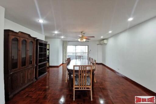 Spacious 3 Bedrooms and 3 Bathrooms Condominium for Rent in Phrom Phong Area of Bangkok