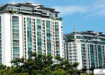 Nusasiri Grand Condo - Spacious Furnished Two Bedroom Condo for Rent Close to BTS Ekkamai