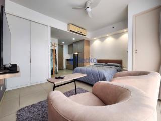 Studio Condo in Unixx South Pattaya South Pattaya C011417