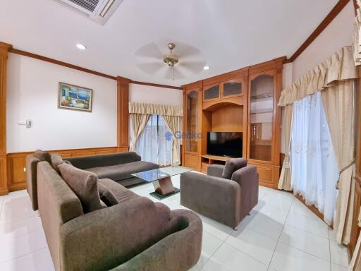 3 Bedrooms House in SP Village 3 East Pattaya H006969