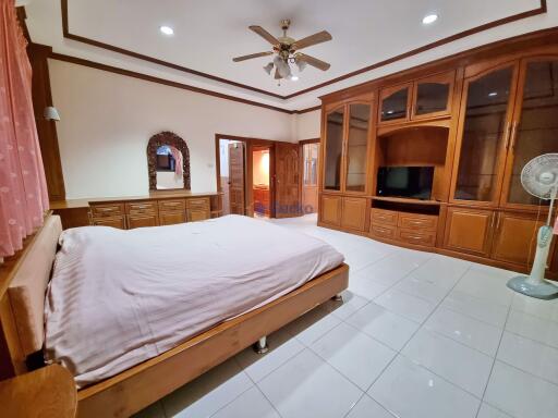 3 Bedrooms House in SP Village 3 East Pattaya H006969