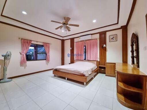 3 Bedrooms House in SP Village 3 East Pattaya H006969