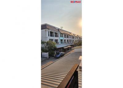 200 Sqm., 3 Beds Townhouse listed for ฿ 6,000,000.