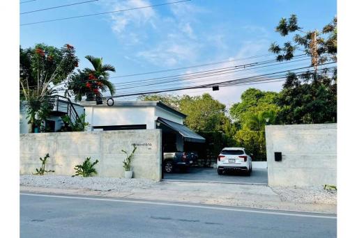 600 Sqm., 3 Beds, 2 Baths House listed for ฿ 16,000,000.