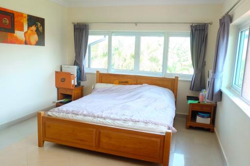4 bedroom House in Bang Saray