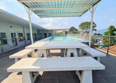 New 3-storey villa with sky pool