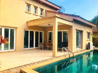 Beautiful 3-bedroom poolvilla for sale and rent