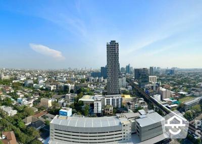 1-BR Condo at Ideo Mobi Sukhumvit 81 near BTS On Nut