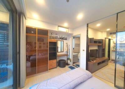 1 bed Condo in One 9 Five Asoke-Rama 9 Huai Khwang District C020859