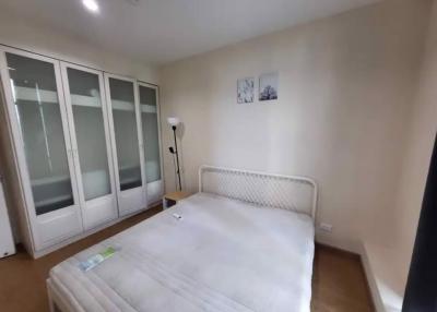 2 bed Condo in Baan Sathorn Chaopraya Khlong Ton Sai Sub District C020858