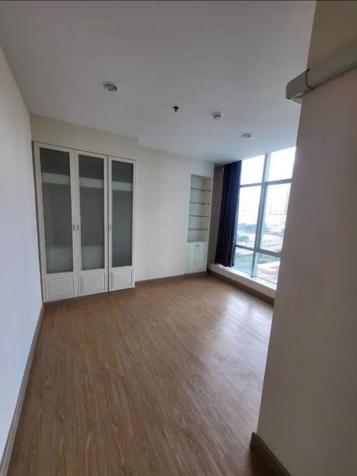 2 bed Condo in Baan Sathorn Chaopraya Khlong Ton Sai Sub District C020858