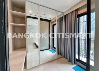 Condo at Life Asoke for rent